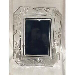 Home Beautiful Japan Crystal Frosted Glass Lily of‎ the Valley Picture Frame 5X7